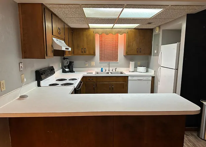 Convenient, Cozy, Cheap, Comfortable * Tallahassee